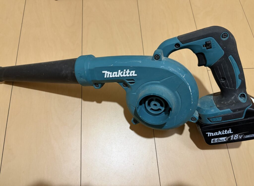 マキタ(Makita) 充電式ブロワ 18V3Ah バッテリ・充電器付 UB185DRF
