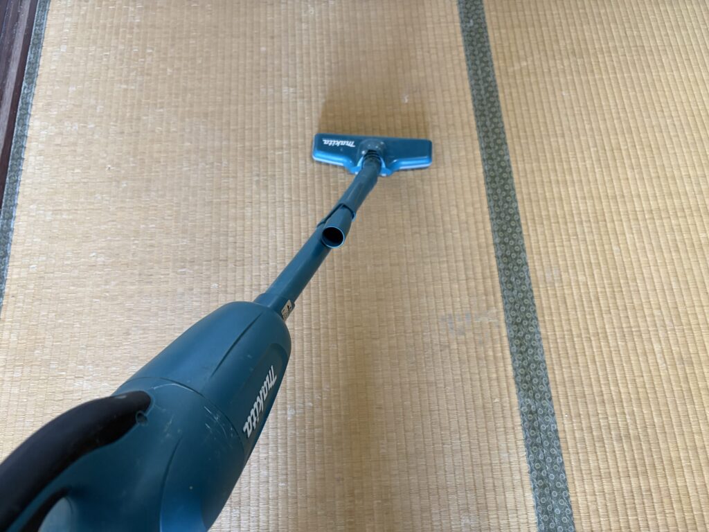 マキタ コードレス掃除機CL180青 カプセル式  CL180FDZ